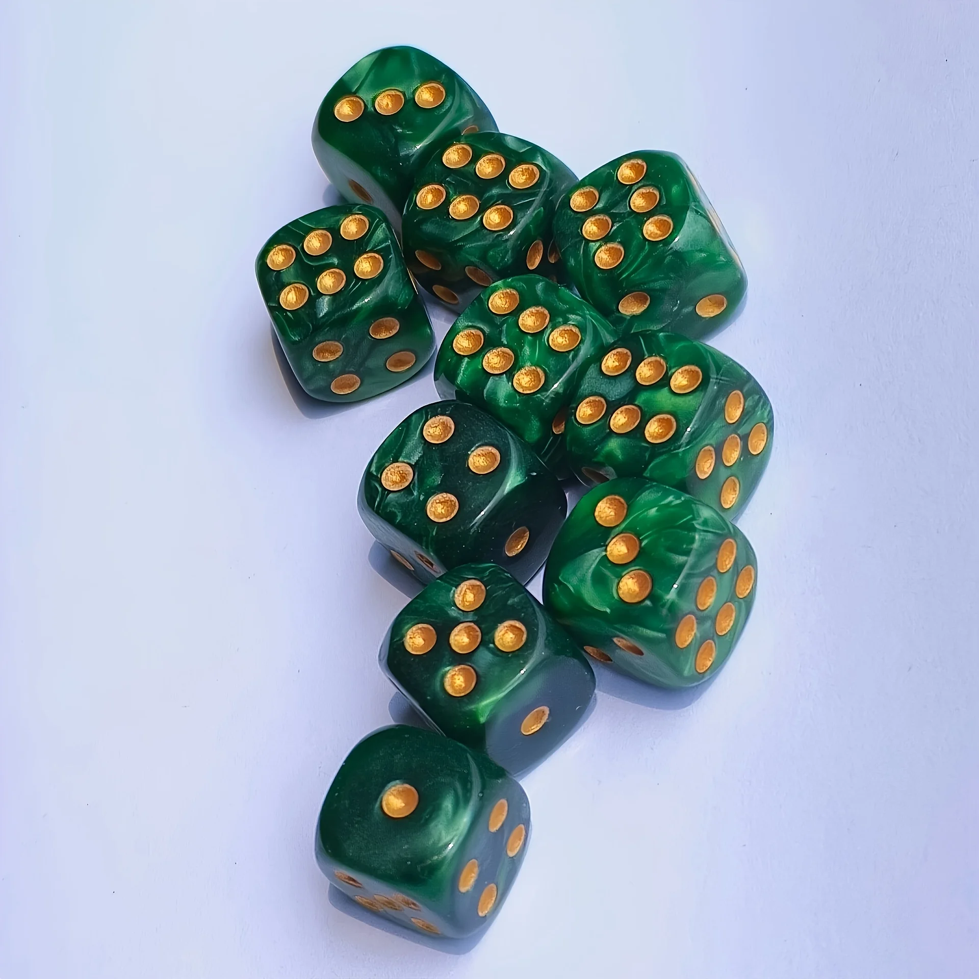 Party Games Indoor - 10 stuks 12mm Pearl Swirl D6